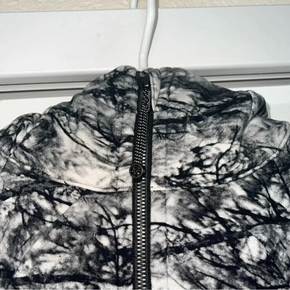 NWOT Lululemon Seawheeze Scuba Hoodie size 8